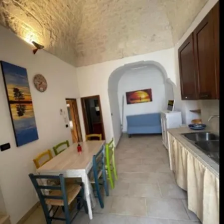 펜션 Amara Typical Stone House - Centro 오스투니